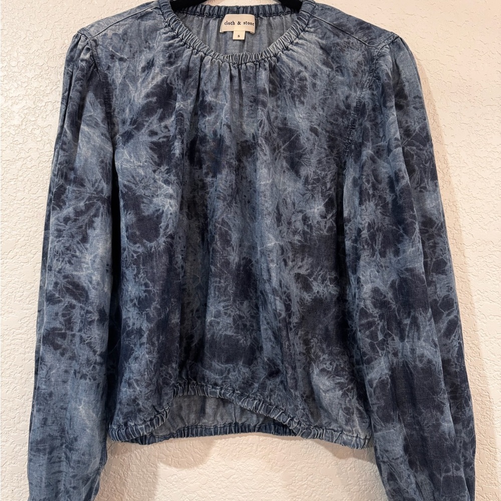 Anthropologie Cloth & Stone Tencel Elastic Neck Denim Dye Blouse Sz S
